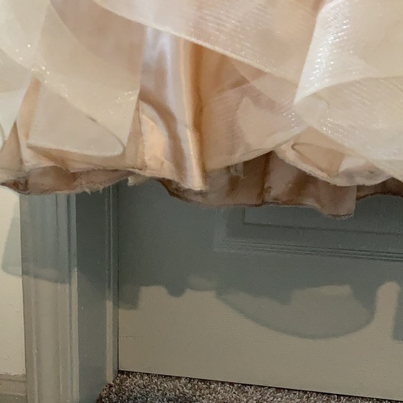 Bridal or Prom gown Unaltered - Picture 15 of 16